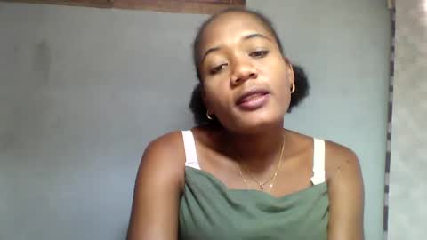 Snapshot of florencia011 chatting on February 12, 2025, 7:55 am florencia011 online show from February 12, 2025, 7:55 am