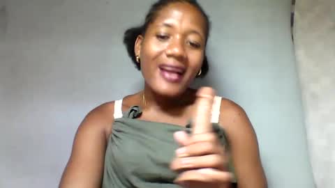 Snapshot of florencia011 chatting on February 12, 2025, 5:16 pm florencia011 online show from February 12, 2025, 5:16 pm