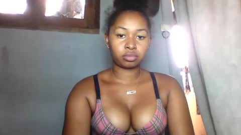 Snapshot of florencia011 chatting on February 23, 2025, 8:06 am florencia011 online show from February 23, 2025, 8:06 am