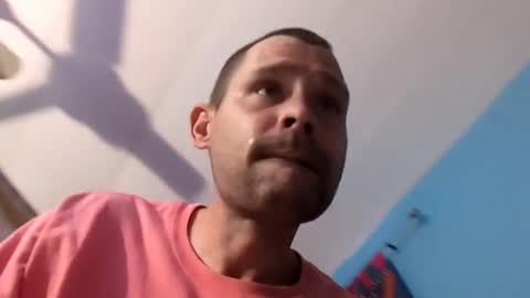 Snapshot of floridaman320 chatting on November 17, 2025, 11:10 pm floridaman320 online show from November 17, 2025, 11:10 pm