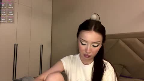 Snapshot of florinebolevice chatting on July 8, 2026, 7:07 pm Lucy online show from July 8, 2026, 7:07 pm