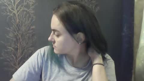 Snapshot of flower_bluee chatting on December 4, 2024, 12:03 pm Ambika 3 online show from December 4, 2024, 12:03 pm