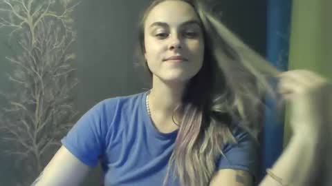 Snapshot of flower_bluee chatting on September 9, 2025, 12:59 pm Ambika 3 online show from September 9, 2025, 12:59 pm