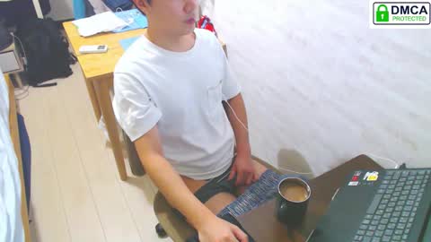 flowerbox online show from October 18, 2025, 4:41 pm