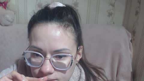 say meow and send tip  online show from March 1, 2026, 9:22 am