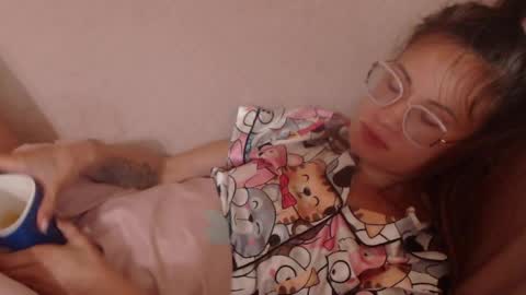say meow and send tip  online show from May 13, 2026, 7:39 am