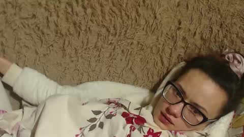 Snapshot of flowercandydoll13 chatting on February 13, 2025, 2:01 am say meow and send tip online show from February 13, 2025, 2:01 am