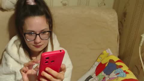 Snapshot of flowercandydoll13 chatting on March 3, 2025, 9:48 pm say meow and send tip online show from March 3, 2025, 9:48 pm