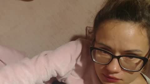 say meow and send tip  online show from October 17, 2025, 1:25 pm