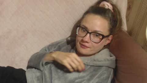 say meow and send tip  online show from November 6, 2025, 7:04 pm