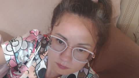 say meow and send tip  online show from May 16, 2026, 12:51 am