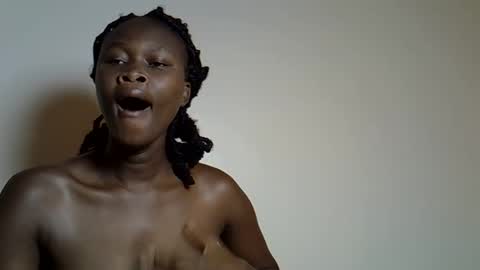 flowerdiva002 online show from November 23, 2025, 5:40 am