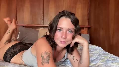 Flowergirl online show from December 23, 2025, 12:08 am