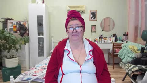 Flowerlower online show from December 5, 2025, 5:27 am