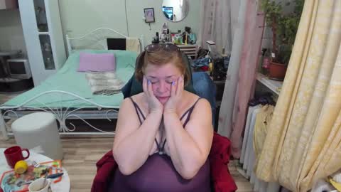 Flowerlower online show from March 4, 2026, 7:53 pm