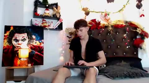 Snapshot of flowers109 chatting on December 31, 2024, 10:12 pm flowers109 online show from December 31, 2024, 10:12 pm