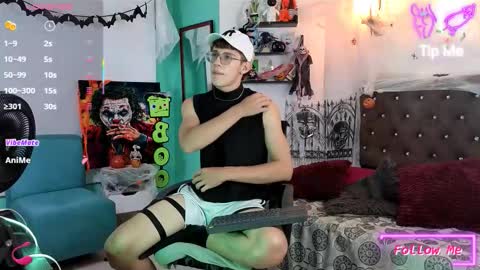 Snapshot of flowers109 chatting on October 25, 2025, 10:48 pm flowers109 online show from October 25, 2025, 10:48 pm