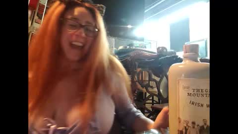 flowersshaker online show from November 18, 2025, 7:13 am