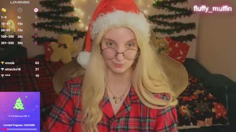 Snapshot of fluffy_muffin3 chatting on December 22, 2024, 10:25 pm Agatha online show from December 22, 2024, 10:25 pm