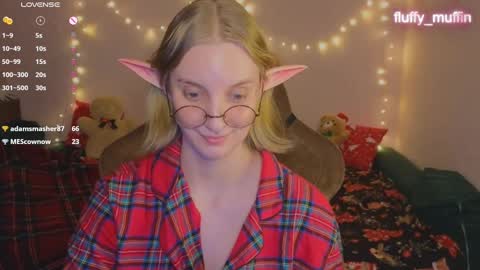 Snapshot of fluffy_muffin3 chatting on December 27, 2024, 10:05 pm Agatha online show from December 27, 2024, 10:05 pm
