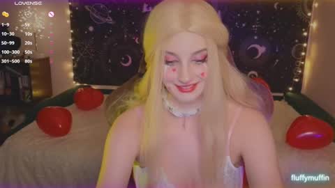 Snapshot of fluffy_muffin3 chatting on February 14, 2025, 9:53 pm Agatha online show from February 14, 2025, 9:53 pm
