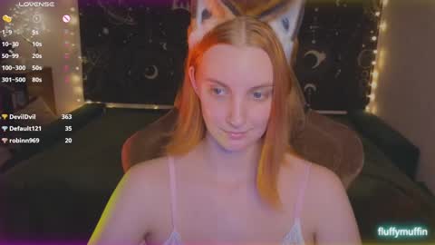 Snapshot of fluffy_muffin3 chatting on March 10, 2025, 1:12 am Agatha online show from March 10, 2025, 1:12 am
