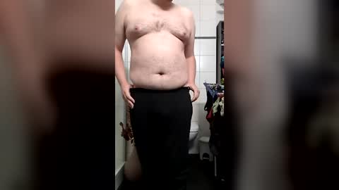 fluffybutt_ online show from July 21, 2026, 8:55 pm