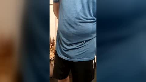 fluffybutt_ online show from July 30, 2026, 10:53 pm