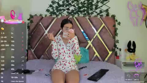 Flufi 740 online show from September 30, 2025, 11:04 am