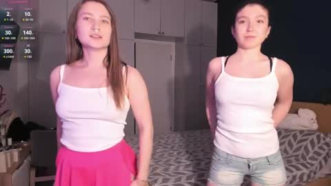 Snapshot of flurry_cute chatting on February 22, 2025, 3:25 pm Flurry and Chloe online show from February 22, 2025, 3:25 pm