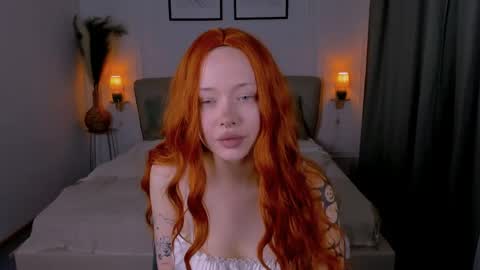fly_dragon_fly online show from May 4, 2026, 1:51 pm