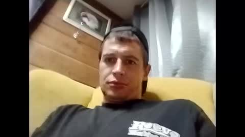 Snapshot of flybuy2525 chatting on November 17, 2025, 12:11 pm flybuy2525 online show from November 17, 2025, 12:11 pm