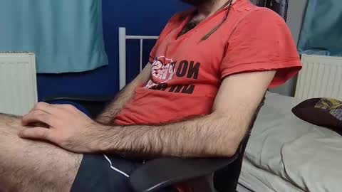 Fly online show from November 14, 2025, 7:23 pm