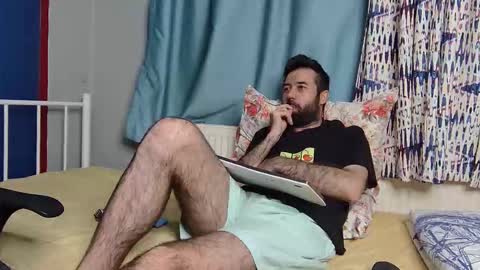 Fly online show from December 3, 2025, 6:50 pm