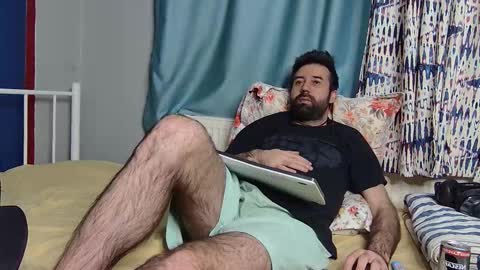 Fly online show from December 17, 2025, 6:58 pm