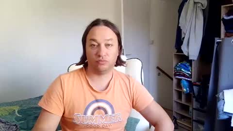 foxalwaysexcited online show from September 22, 2025, 11:23 am