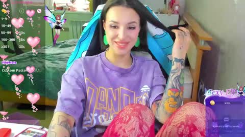 folinskaayaa online show from April 13, 2026, 8:09 am