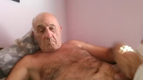 Snapshot of follador1001 chatting on June 22, 2026, 1:41 pm follador1001 online show from June 22, 2026, 1:41 pm