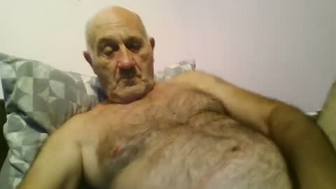 Snapshot of follador1001 chatting on June 23, 2026, 7:34 pm follador1001 online show from June 23, 2026, 7:34 pm