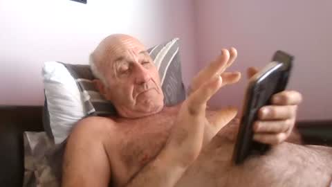 Snapshot of follador1001 chatting on June 28, 2026, 11:27 am follador1001 online show from June 28, 2026, 11:27 am