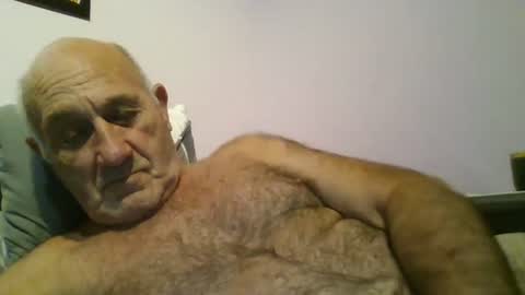Snapshot of follador1001 chatting on July 2, 2026, 8:04 pm follador1001 online show from July 2, 2026, 8:04 pm