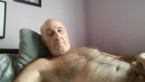 Snapshot of follador1001 chatting on July 3, 2026, 10:54 am follador1001 online show from July 3, 2026, 10:54 am