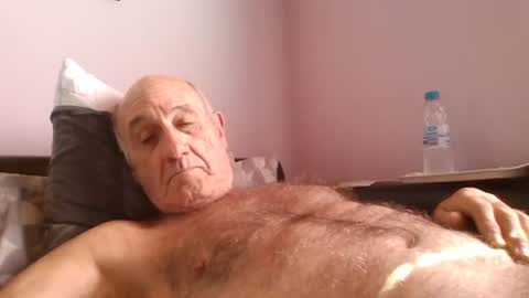 Snapshot of follador1001 chatting on July 6, 2026, 1:30 pm follador1001 online show from July 6, 2026, 1:30 pm