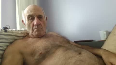 Snapshot of follador1001 chatting on July 24, 2026, 10:35 am follador1001 online show from July 24, 2026, 10:35 am