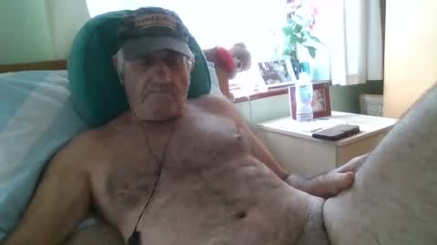 Snapshot of follador1001 chatting on July 28, 2026, 7:37 am follador1001 online show from July 28, 2026, 7:37 am