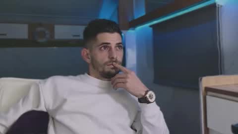 Snapshot of followknight chatting on November 30, 2025, 7:18 pm independent model online show from November 30, 2025, 7:18 pm