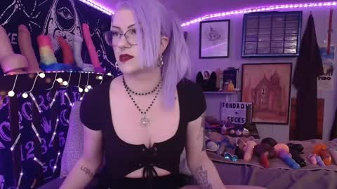 Snapshot of fondadix_ chatting on January 29, 2025, 3:33 am Fonda Dix online show from January 29, 2025, 3:33 am