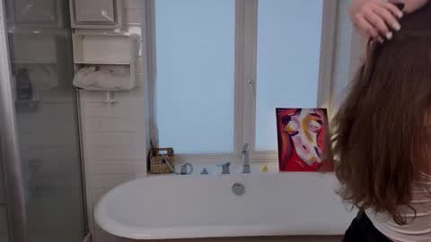 Snapshot of fondawollyung chatting on February 17, 2026, 5:48 am Mery online show from February 17, 2026, 5:48 am