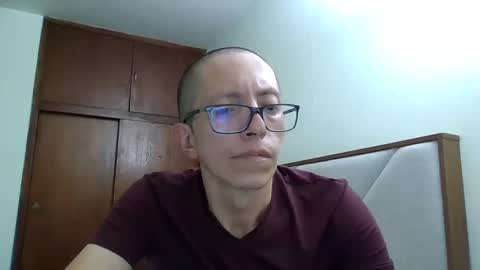 Snapshot of fonzi_flores chatting on September 28, 2025, 7:14 am fonzi_flores online show from September 28, 2025, 7:14 am