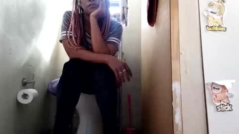 foofiefillup online show from November 19, 2025, 7:08 am